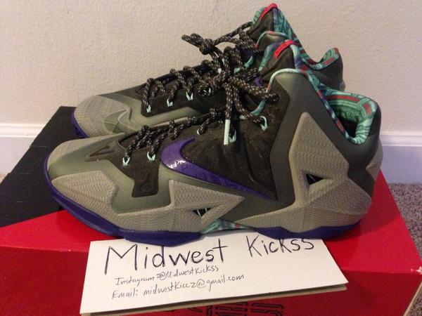 retrobrons's tweet image. Ds sz 11 150 gift OBO

Plz RT @GlassCityKicks @FoamWright @Kickz2theFace @23JMPMN23 @BALTsneakerShow @LibertySole215