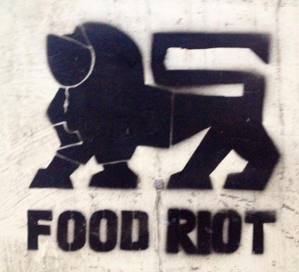 vatrips's tweet photo. Chapel Hill: My comrades join the Food Riot!!!  @foodlion #graffiti http://t.co/nllQNSqoNd