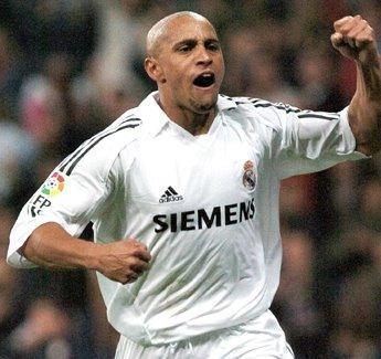 Lideres_Futbol's tweet photo. "Conmigo pasaba el jugador o la pelota, pero nunca las dos cosas".

- ROBERTO CARLOS. http://t.co/VwDDLbcr2O