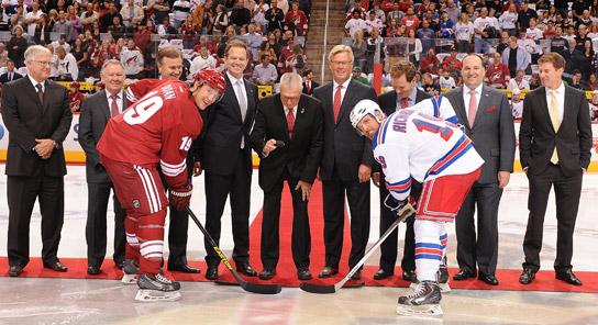 ArizonaCoyotes's tweet image. Last season's Opening Night was a classic. WATCH it again tonight on @FOXSPORTSAZ at 7 p.m.  bit.ly/CoyotesClassics
