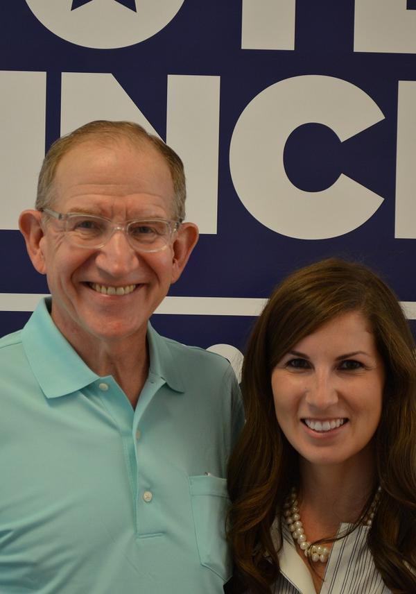 VoteVinceKolber's tweet photo. I met with Stefanie Linares @LinaresGOP, who is running for the 6th District of the Illinois Senate #BringBackIL http://t.co/pCSzeEYAMn