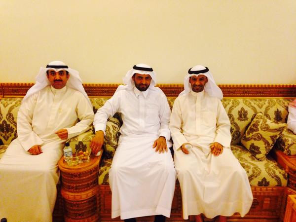 alialmotari's tweet photo. اقام الاخ : عبدالرحمن بن سليم المطيري حفل عشاء على  شرف  الأمير /صنت بن محمد بن حوكه . بحضور الاهل والاصدقاء http://t.co/noZ81AYpT9