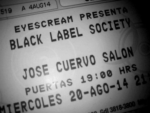 Alonnarm's tweet photo. Life is good life is fine (8) :3 
@ZakkWyldeBLS #BLS #MexicoCity #DimebagBeerDay #SDMF #J.A. http://t.co/jaOaN57aY1