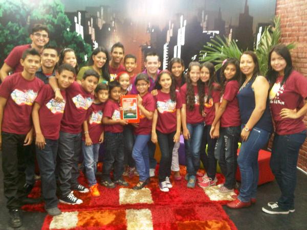 williansalvarez's tweet photo. Compartiendo con el plan vacaciónal club castillo @CarlosR_chg @CarlaRattia_chg http://t.co/6rdiHXN8Dw