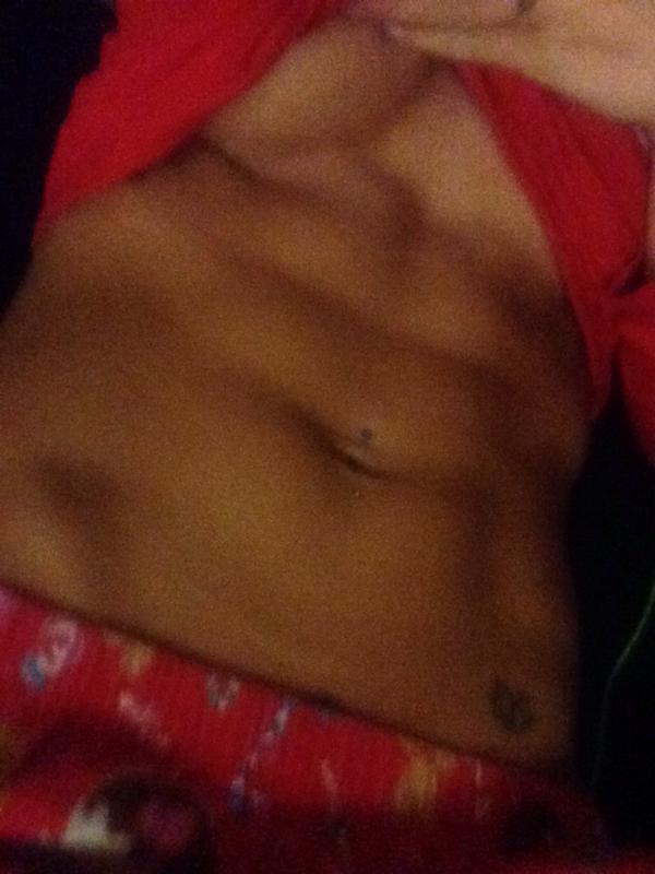 CharBorley's tweet image. Train until your idols become your rivals .... #fitfam #fitness #6pack #girlswholift #diet #weights #teampbm