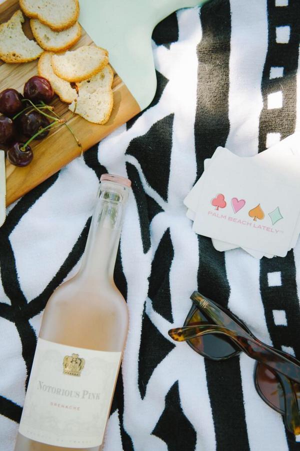 Notorious Pink Rose tweet media