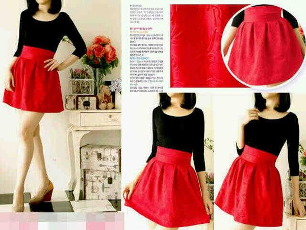 GFStyle_'s tweet photo. Plated skirt red 75000 http://t.co/uijtQwZdLa