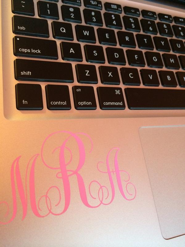 MmMadness's tweet photo. monogramming everything 😂 http://t.co/gyDktS4vpY