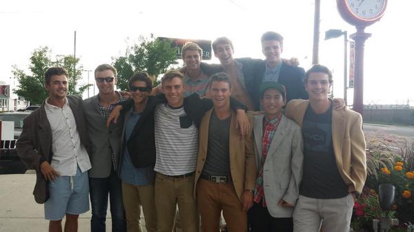 the_poongoon's tweet photo. The last supper all together for 2 years+ 😢 http://t.co/QqS3Htbilr