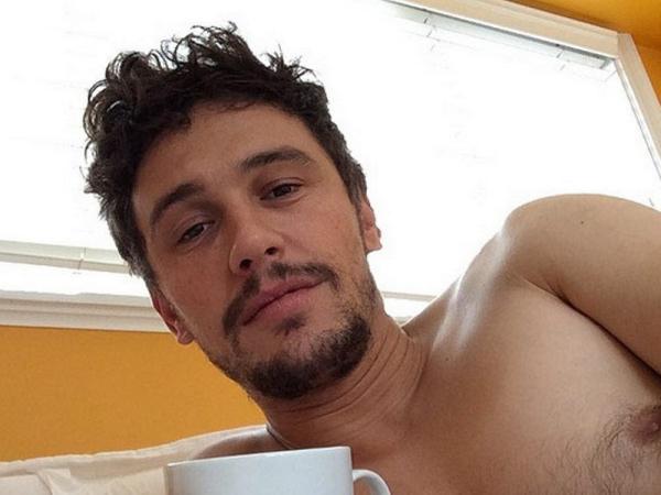 Top10Disgusting's tweet image. OH SHIT! Franco instantly regains first place after uploading this pic, proving he did not leave bed and is repulsive
