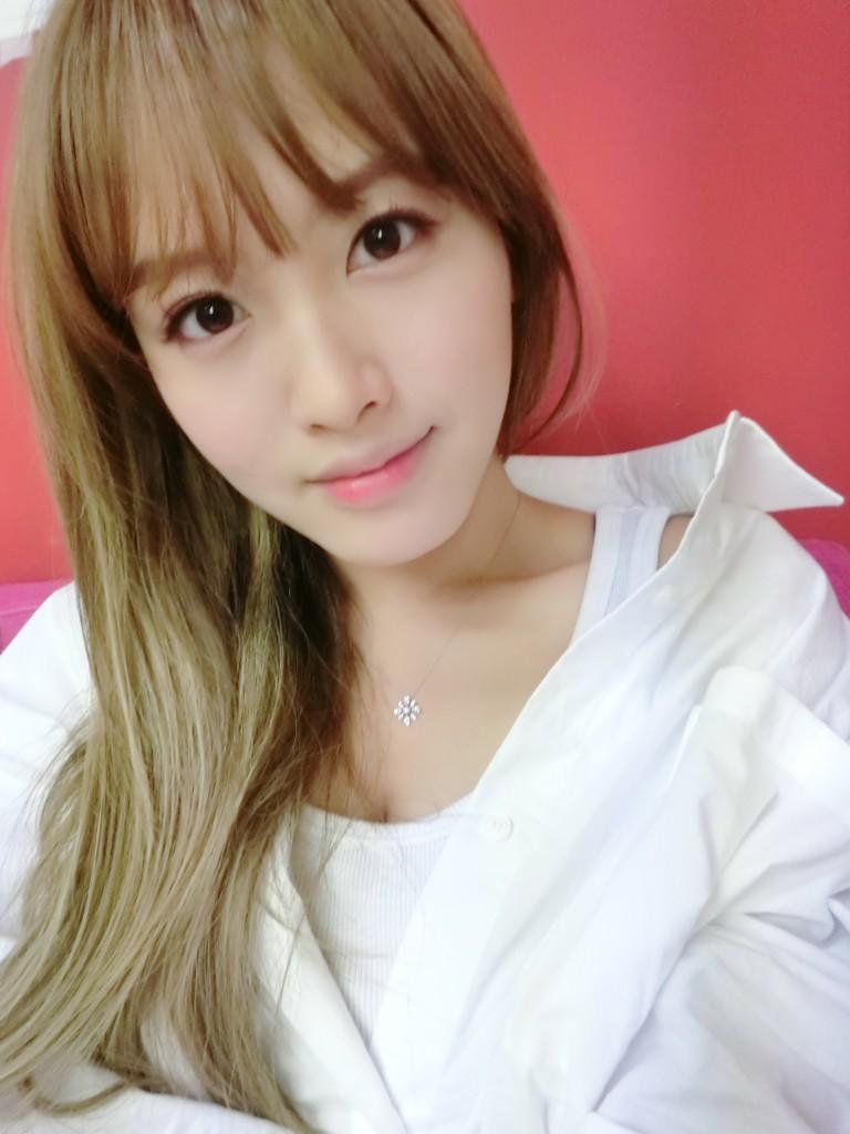 셀카 찍을 줄 아는 재경이