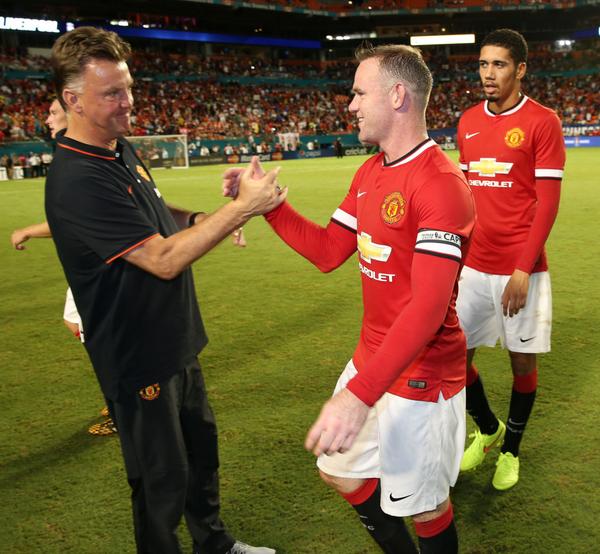 ManUtd's tweet photo. We asked you to pick tonight's Man of the Match and you voted in your thousands. The winner? @WayneRooney. #mutour http://t.co/7NN75dP5IB
