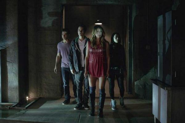 ReviewletsCom's tweet image. Lydia, one-liners, and suspense - viewers tweet about the new #TeenWolf: reviewlets.com/tv/teen-wolf-s… (no spoilers)