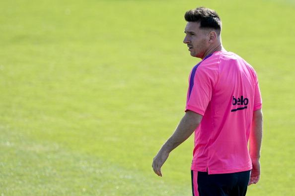 Barcellona: il nuovo look di Messi 34 BuQumnYCEAAaoIi