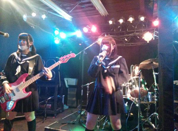 Esme 公式 Enyshca Twitter