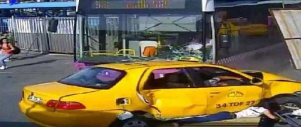 Kabataşta 4 kişinin öldüğü kazada otobüsü kullanan kaptanın 72 saatin 60ını direksiyon başında geçirdiği ortaya çıktı