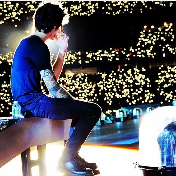 Direction115One's tweet image. Zayn on stage in New Jersey
