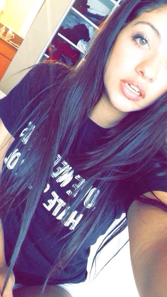 dcnuts_'s tweet image. Should I change my fake to her or nah?