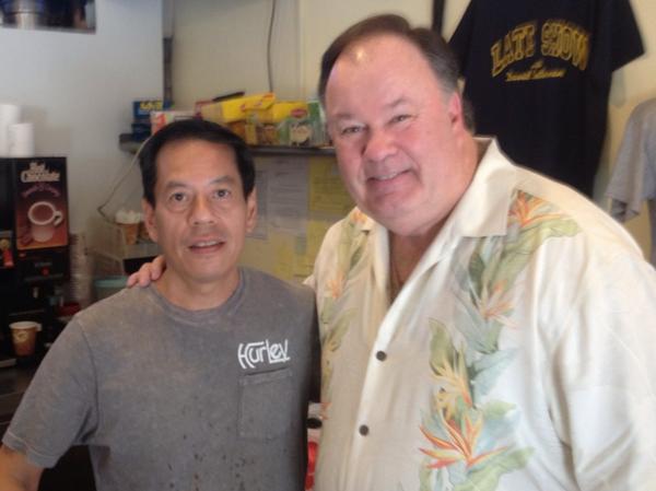 mrbelding's tweet photo. As I was leaving New York I stopped in the #HhelloDeli to say hi to this gentleman! #RupertJee @Letterman http://t.co/tqUG3n5Zsk