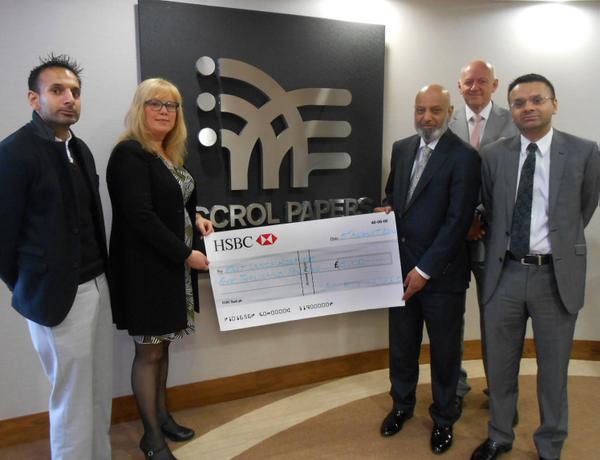 elhospice's tweet photo. Huge thanks to #Accrol Papers Blackburn,corporate supporters who have donated £5,000 to help with future patient care http://t.co/qjuzU9btWF
