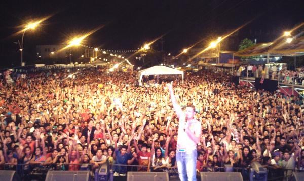 albertoarauz's tweet photo. Fiestas del Sacha en el Oriente con @pilsener_light @PilsenerEcuador y @ClubPremiumEc en el #divertron @cervecerian http://t.co/XnQISK1pkp