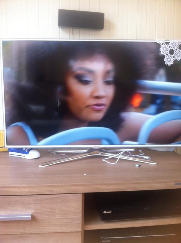 taejungminshi's tweet photo. look what I'm watching!!!! ❤️❤️ #GetToKnowLeighAnne @LittleMix ❤️❤️❤️❤️❤️❤️❤️❤️❤️❤️ LOVE U LEIGH!!!!! http://t.co/3465EveZsf