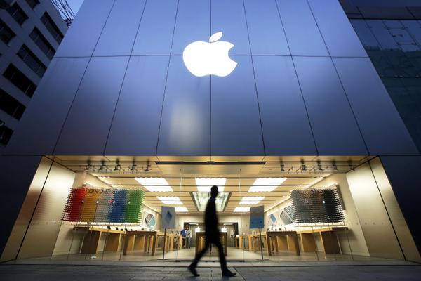 business's tweet photo. Apple's stock buybacks this year and last are the most profitable on record: http://t.co/EObh4YRIWE http://t.co/Q8WQtwcDQ4