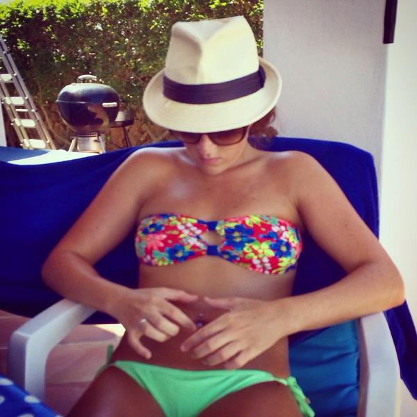 Louisecubbins's tweet photo. Always the cool kid 👍 #holiday #mallorca #hat #summer http://t.co/40aSYADwqx