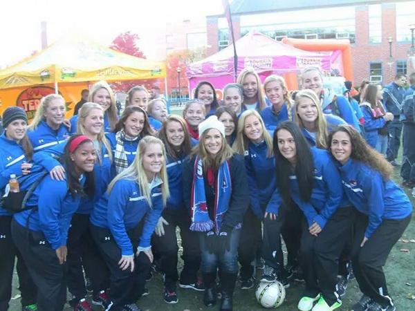 sarahwroblewski's tweet image. My legs hurt just thinking of the 1st Day of training camp! Work hard ladies! @RiverHawkWSOC  #fall2000 #fall2013