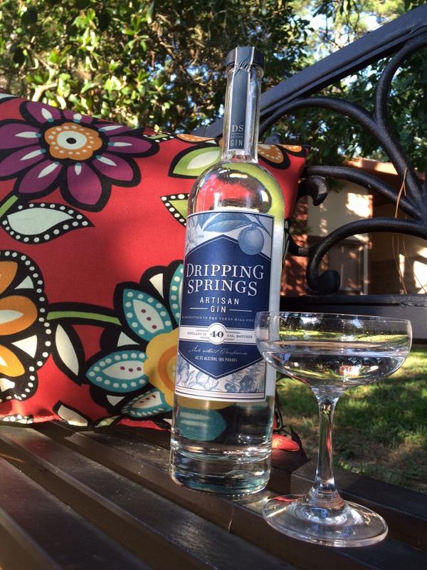 dspringsgin's tweet photo. Who's ready? This good looking bottle will see you in stores in Sept. #readyforgin #ginspiration http://t.co/HQhbUR36SS