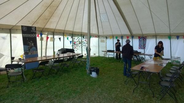 AmsatUK's tweet photo. MT @desolatemoon The @spacegovuk team getting ready for @WINGS2014 in Space Camp - GB4WGS #hamradio #hamr #wings2014 http://t.co/Fl93ocLLM7