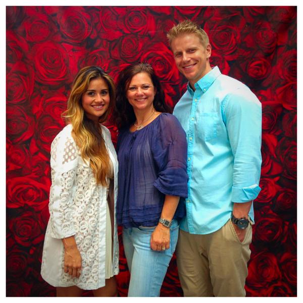 AmyGoGo's tweet image. Celebrating romance month with @ProFlowers #loveisajourney #proflowerssweeps @SeanLowe09