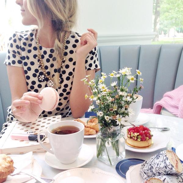 stephsterjovski's tweet photo. The macarons at @colettetoronto are divine! #colettetoronto http://t.co/zijAHbtarz