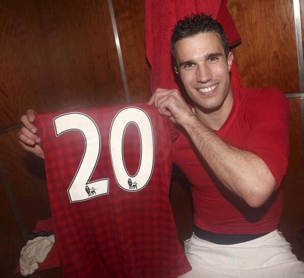 Happy Birthday mate, OHHH ROBIN VAN PERSIE!
OHHH ROBIN VAN PERSIE!
OHHH ROBIN VAN PERSIE! 