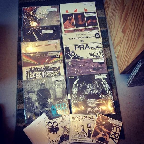 sorrystate's tweet image. New stuff and restocks! #deathwish #reactrecords #spanishpunk #dbeat