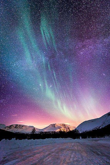 El Mundo en Imágenes on X: Aurora boreal en Noruega