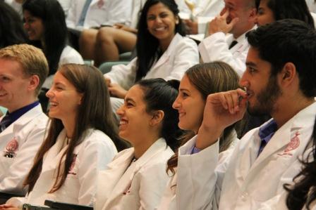AlbanyMed's tweet photo. White coats for green students. Welcome to Albany Medical College, Class of 2018! Learn more: http://t.co/CY1i8q815R http://t.co/DgC8AINKGB