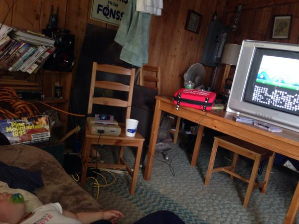 DEV_MGPRINCESS's tweet image. Managed to find an old SNES and a couple games at the cabin! #gamedev #indiedev #sleepybaby