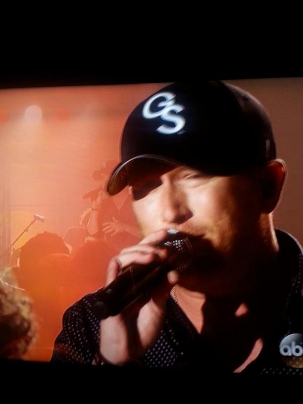 MT '@coleswindell performing in @GeorgiaSouthern hat makes me proud to be #Eagle #CMAMusicFestival ' U make us proud!