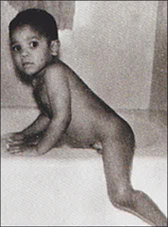 MjJackson's tweet photo. Little Baby MJ http://t.co/rTvM6J3CxP