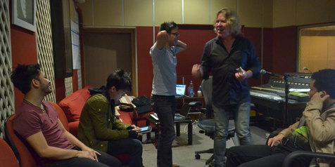 Single Terbaru <a href="/NOAH_ID/">NOAH</a> Dirilis Serentak Besok bit.ly/1owvmeu Intip dulu liriknya bit.ly/1opQXkd