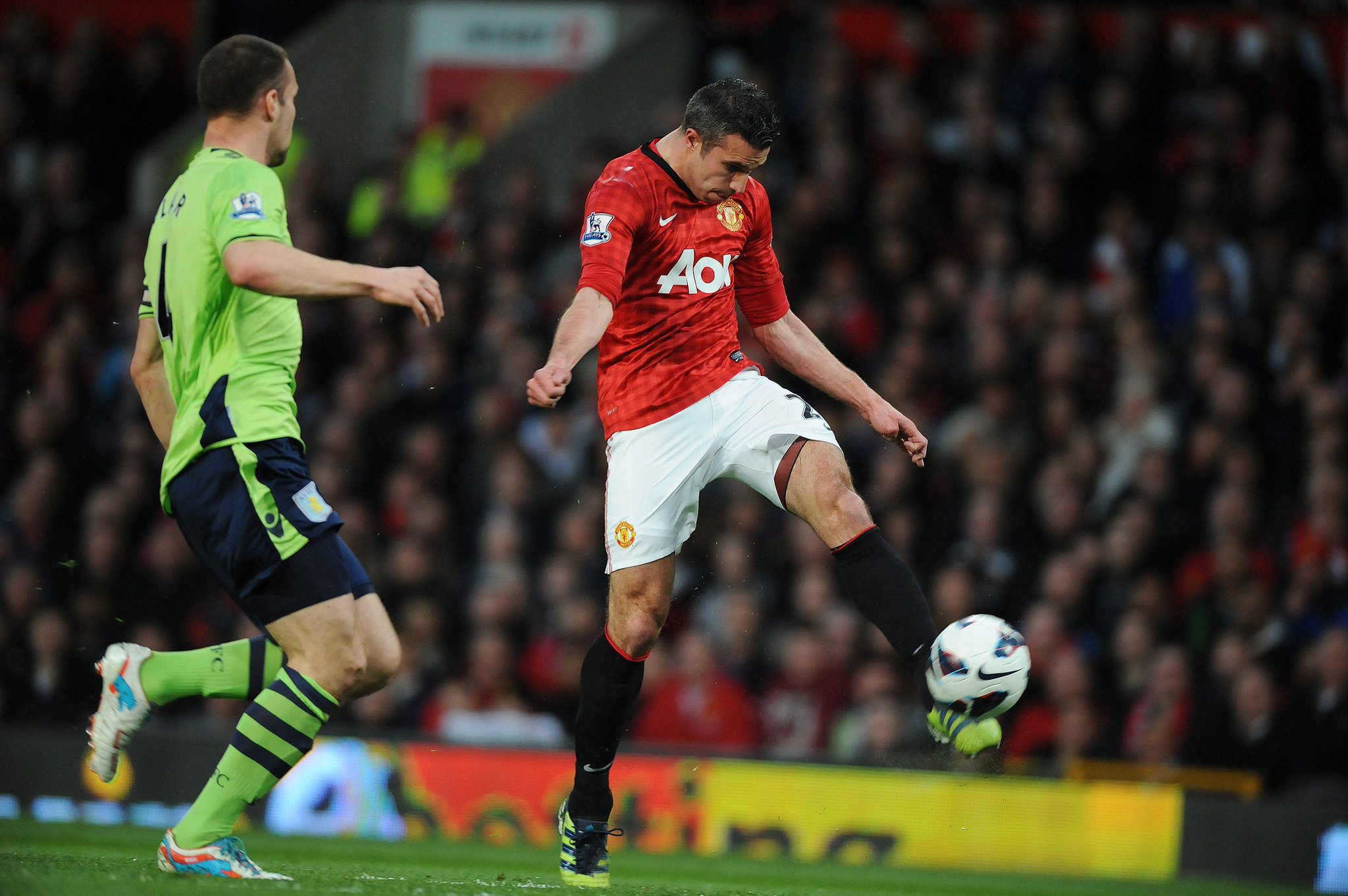 Happy birthday Robin Van Persie.  More of this, please. 