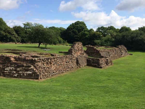 Laura Simcox tweet media