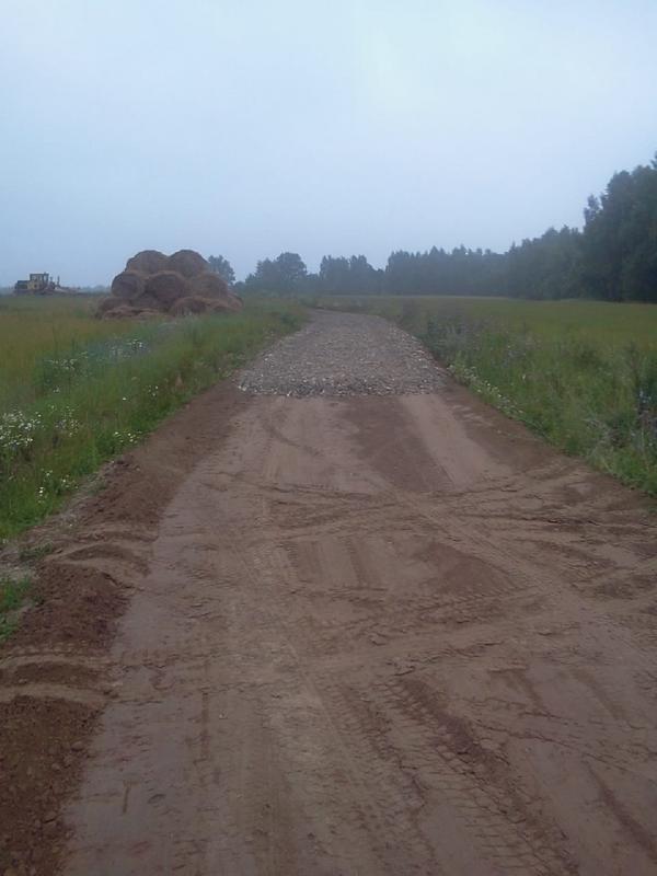 Pravdolubow's tweet photo. @alexandr_fomin Дорогу между деревнями Векино, Себерна, Артёмово, Шуйского района в который раз бросили недоделанной. http://t.co/V1dNyCyFSr
