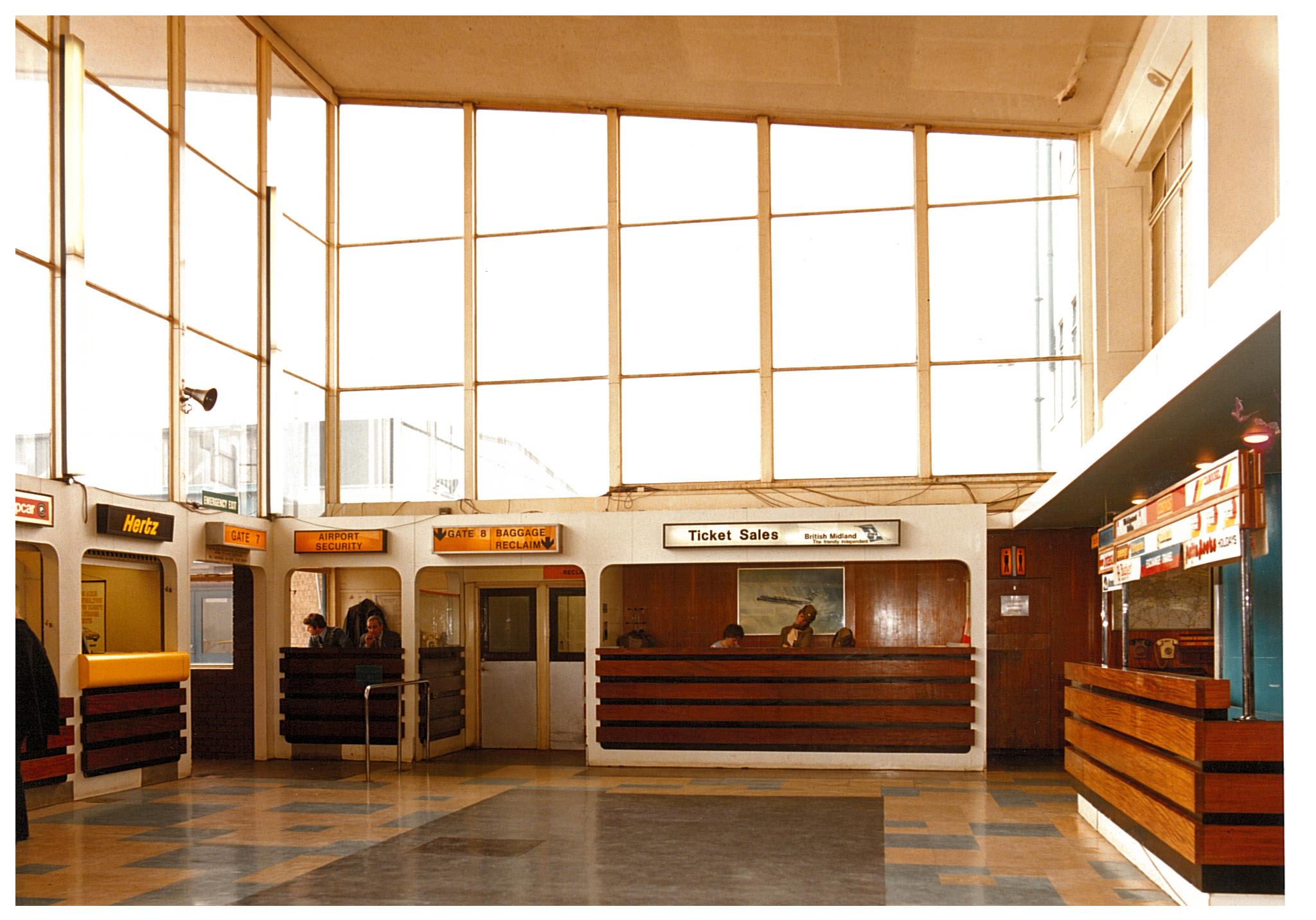 BuWGwoHIgAAVO1q.jpg:large