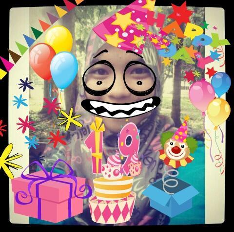 twesooo's tweet photo. Happy Birthday @cinkiaewys we loves youuuuuu ;) http://t.co/Sdy57eM6VZ