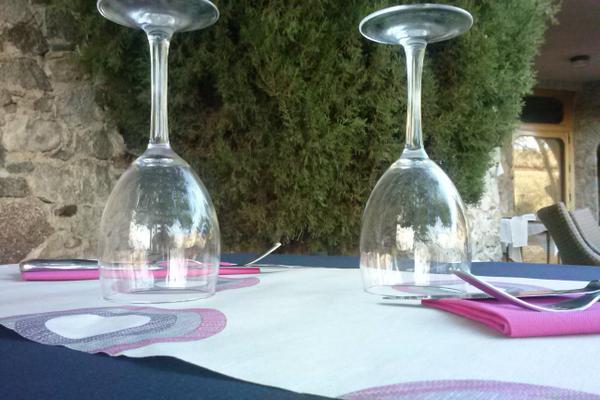 kamasys's tweet photo. A ver si hay mesa para dos... :-) RT @Garimall: Pequeños placeres de la vida... http://t.co/eizljsqGM1