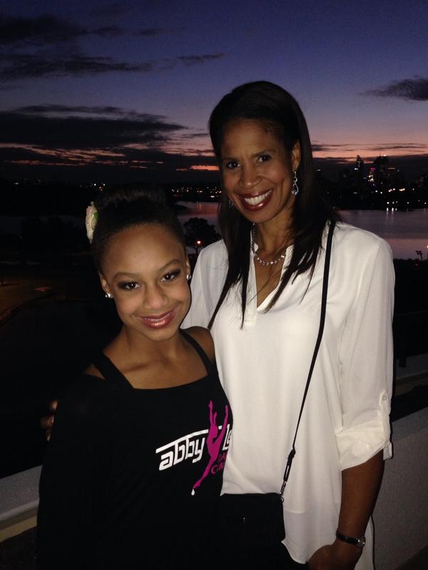 DanceMomHolly's tweet image. Farewell Australia! Thank you to all the fans who came out to meet us!!  It has been a wonderful adventure!