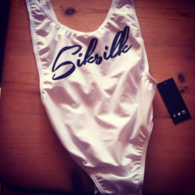 It's arrived @SikSilk yeyyy http://t.co/jsAvCVLonB<a class="tags" target="_blank" title="On Twitter" href="/?out=eyJ0eXAiOiJKV1QiLCJhbGciOiJIUzUxMiJ9.eyJpYXQiOjE3MjEyNTU4NzUsImlzcyI6InR3cG9ybnN0YXJzLmNvbSIsIm5iZiI6MTcyMTI1NTg3NSwiZXhwIjoxNzUyNzkxODc1LCJyZWRpcmVjdF91cmwiOiJodHRwczovL3R3aXR0ZXIuY29tL1Npa1NpbGsifQ.q0j8g2TrvyvHnQtOFQQ52wdY6yp8j2A4TbiDDdtT0-W4WKUJwl2CQe5qiBqtpjCumvgsmqZCEju8T3sMDiJVcg">@SikSilk</a><a href="/tag/tbt"class="tags"><span>#tbt</span></a>