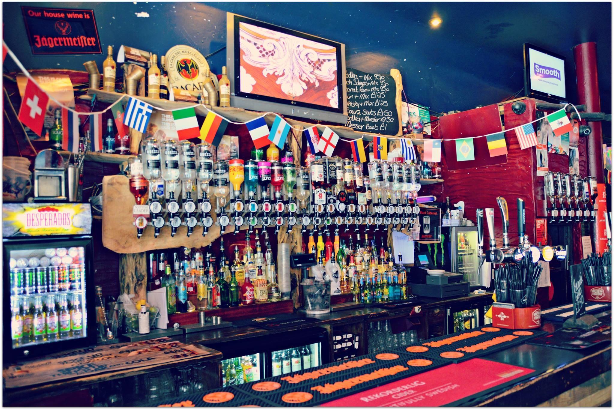 Student bars in Glasgow the best pubs for cheap drinks in Glasgow’s